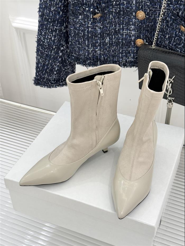 20251128174620545 370